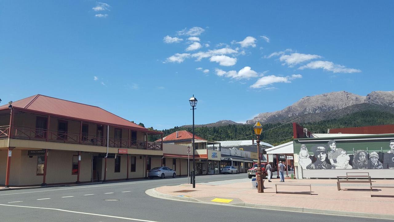 Mt Lyell Motor Inn Queenstown Exterior photo